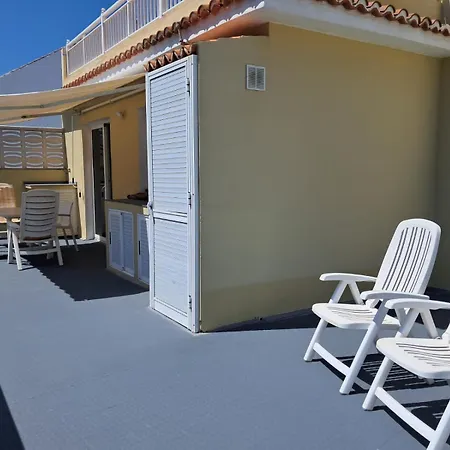 Isalola View Apartman *